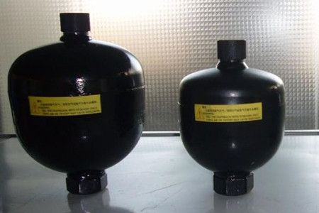 隔膜式蓄能器應(yīng)該如何選擇？