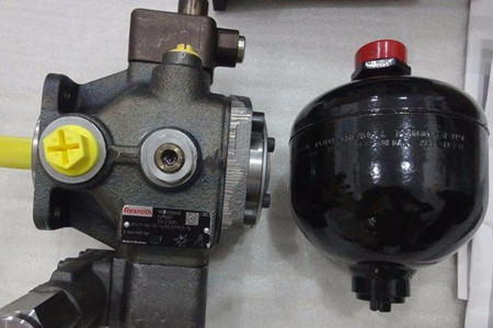 如何選用液壓系統(tǒng)中的蓄能器？