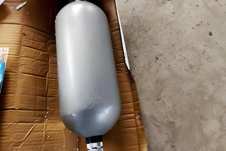 蓄能器氮氣充裝注意事項，廠家來解答！