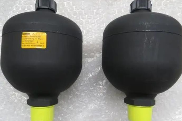 蓄能器充氣工具不會使用？這份使用指南要收好！